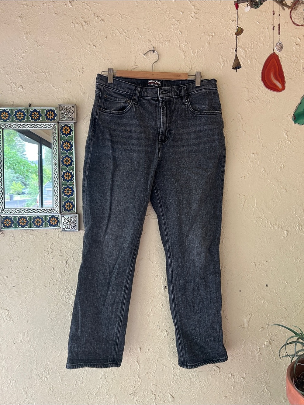 Kirkland Women’s Straight Jeans 🫶🏽 size 10